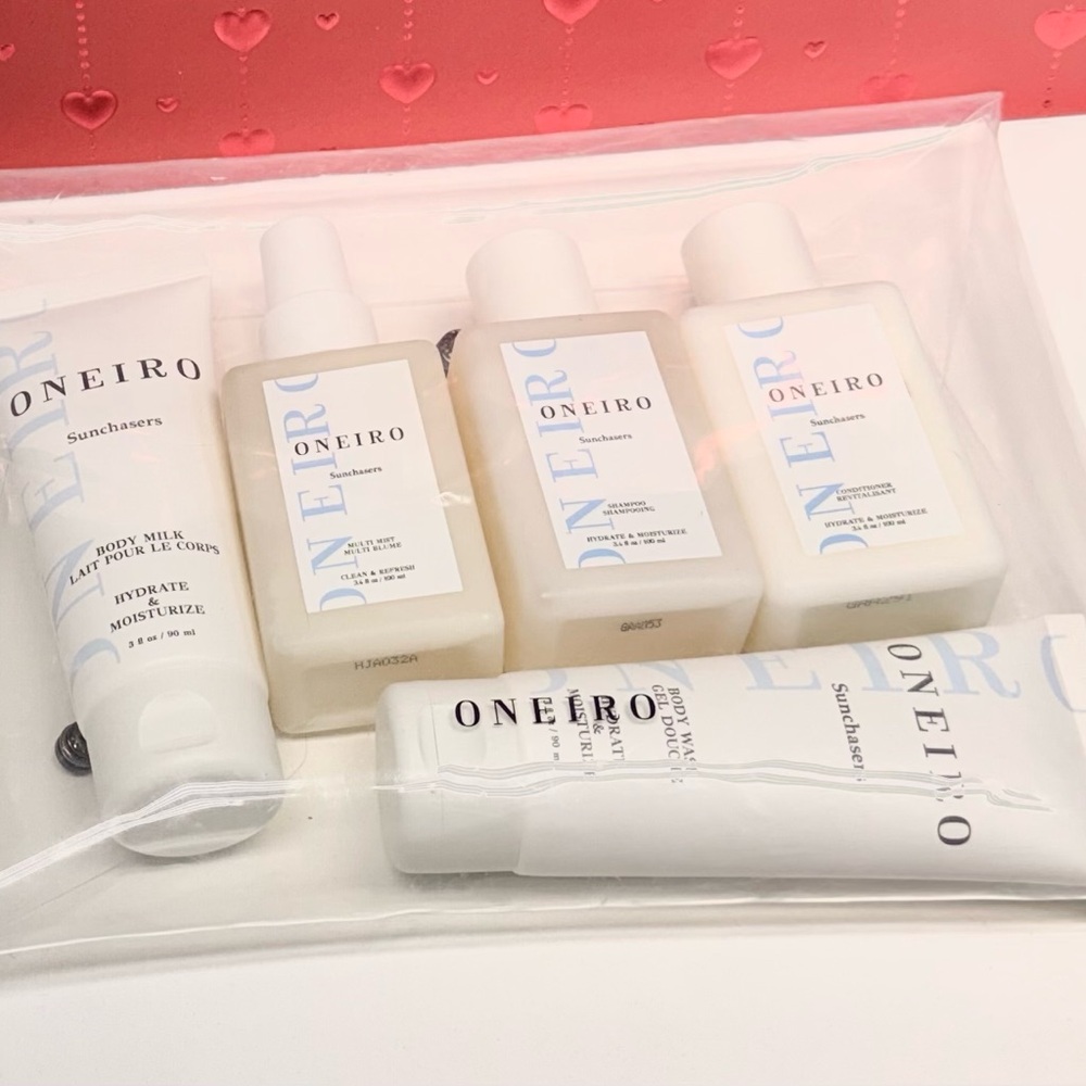 Oneiro Bath and Body 5 Piece Set w/Carry Pouch. TSA Approved. New
